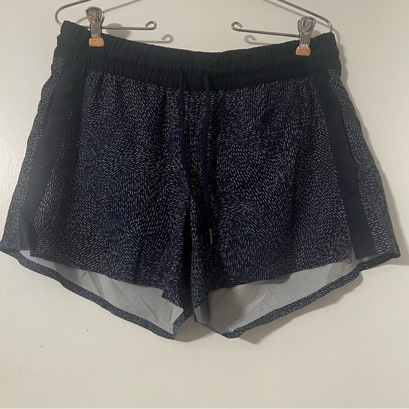 Athleta Baja Shorts in Blue Graphic Print Sz 10 Running Workout - Picture 2 of 13
